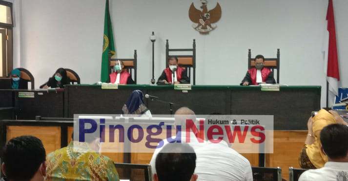 Terdakwa Korupsi GORR Gorontalo Asri Wahyuni Banteng
