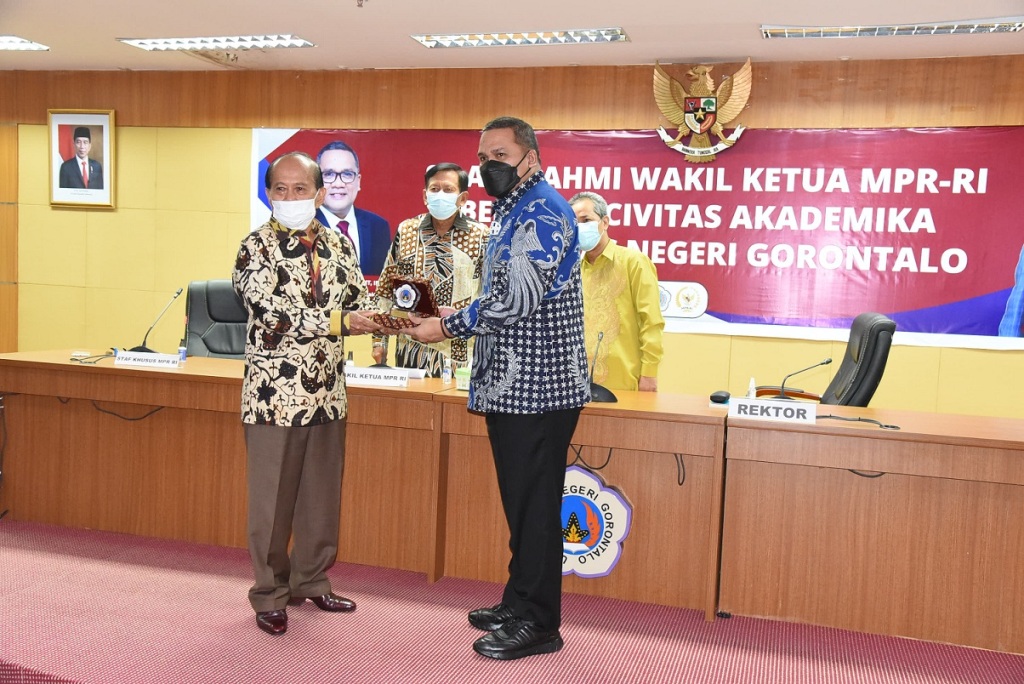 Rektor Universitas Negeri Gorontalo